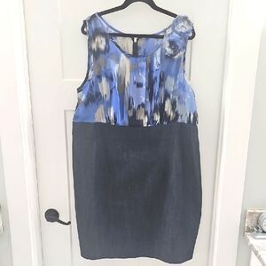 Dressbarn Blue and Black Sleeveless Dress Size 22